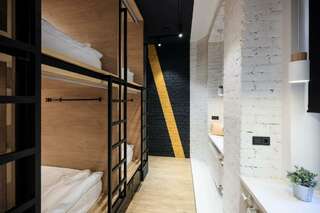 Гостевой дом InBox Capsule Hotel Санкт-Петербург Одноместная капсула в 6-местном номере (общие удобства)-10